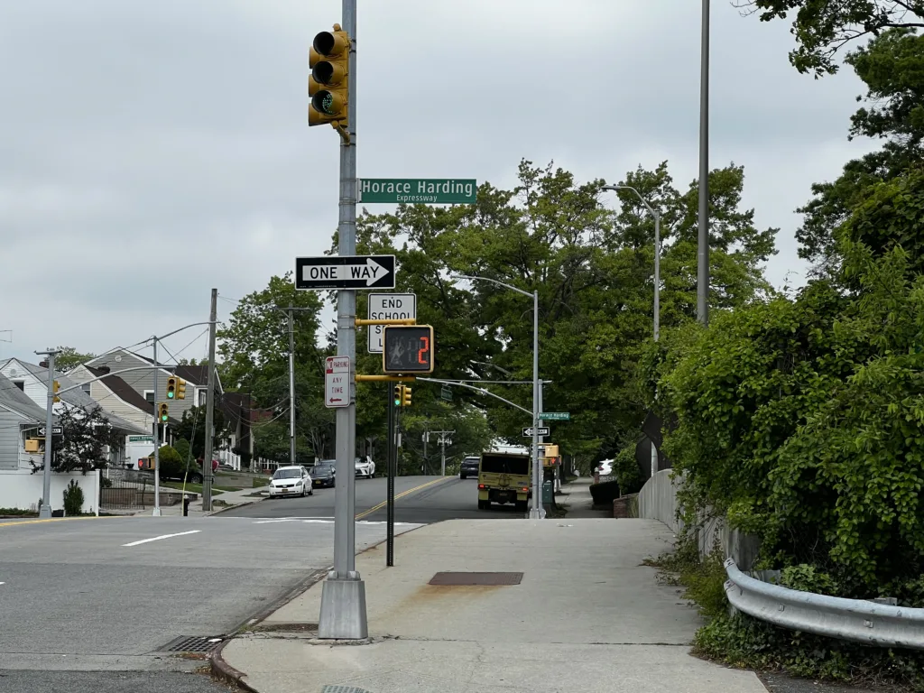 New Counting Pedestrian Signal